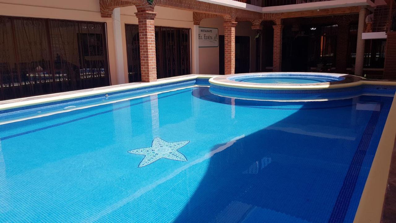 Отель El Jardin Del Eden Текискиапан Экстерьер фото